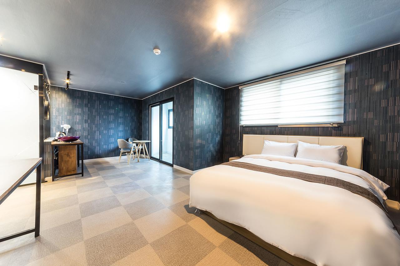 Malu Hotel Suwon Esterno foto
